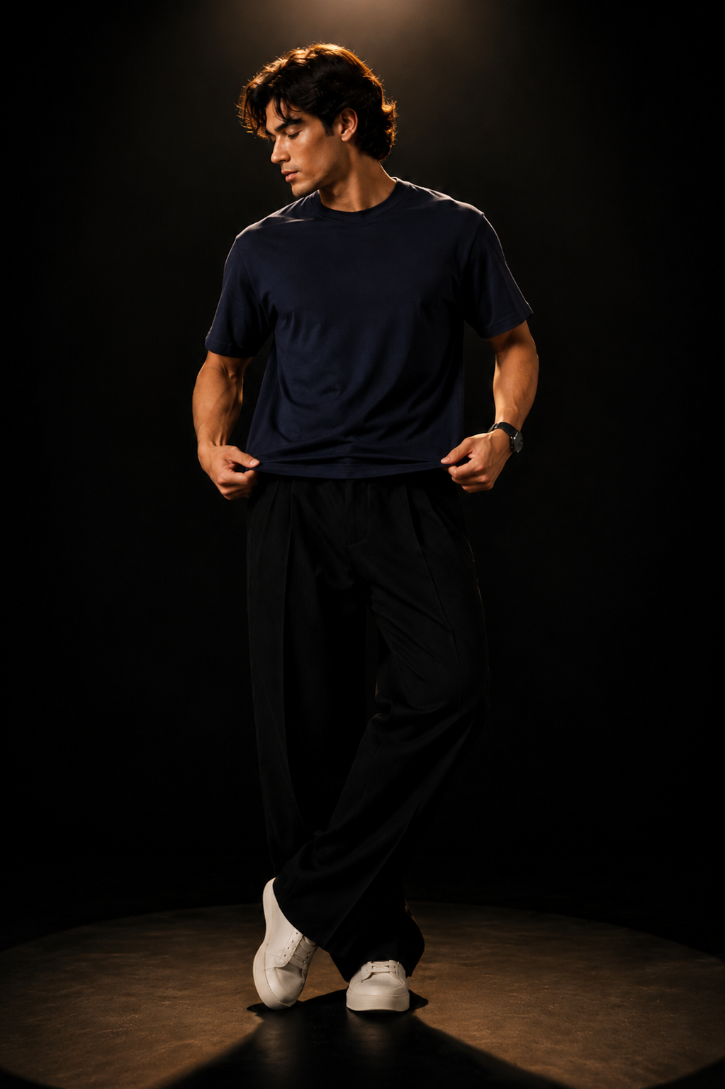 Camiseta Clasica Elegante / insignia Azul