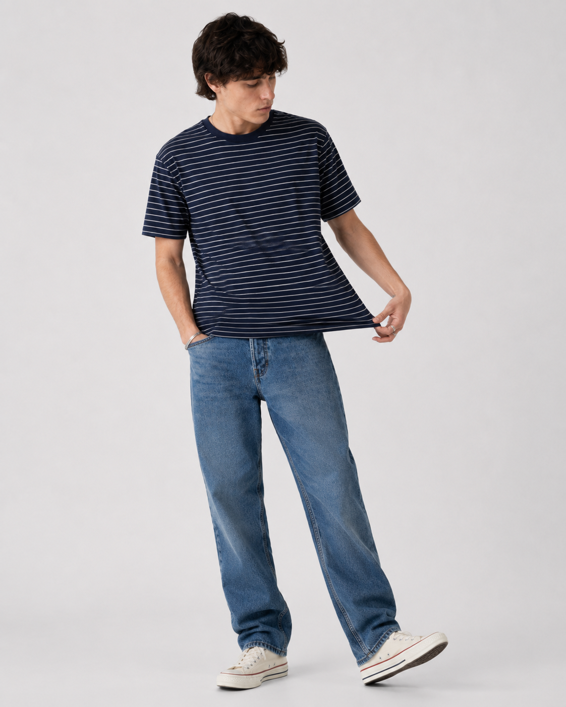 Camiseta Clasica Elegante / Rayas azul marino y blanco